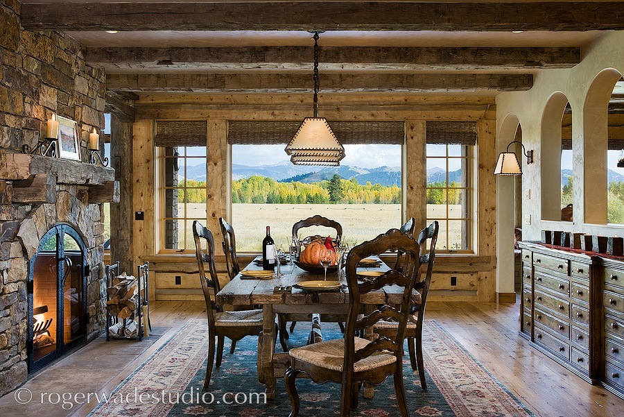 Dining room in the Blue Heron Home