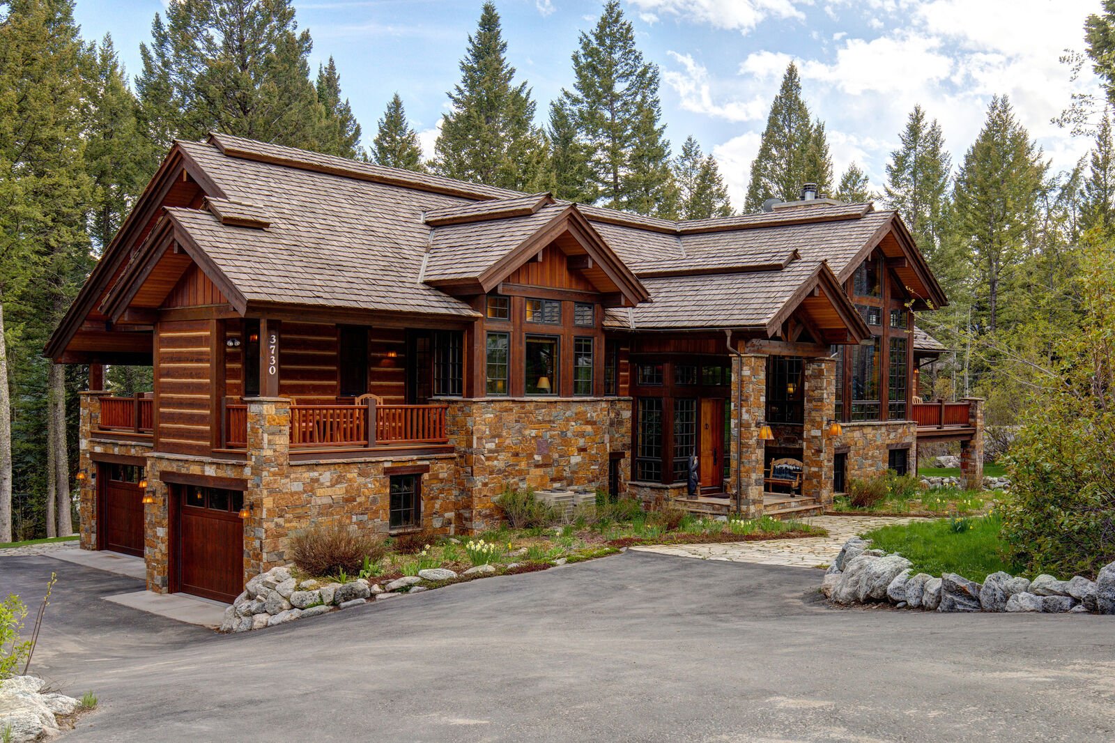 Lakeside Cabins in Teton National Park